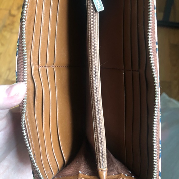 Fossil Wallet - Picture 3 of 4